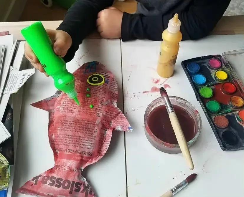 报纸小动物手工图片,纸箱画手工制作动物