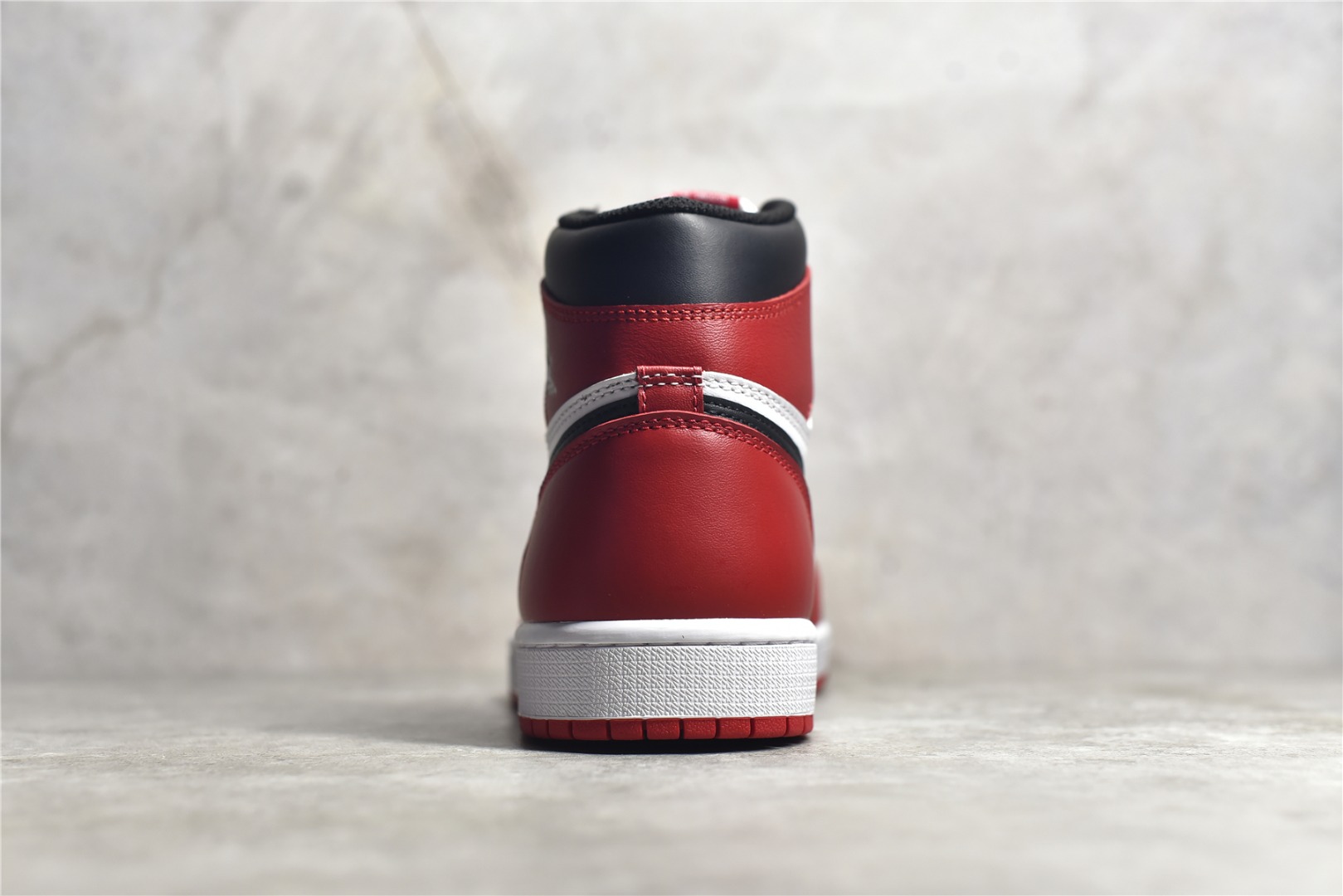 耐克aj1联名乔丹红色,耐克乔丹aj1儿童款