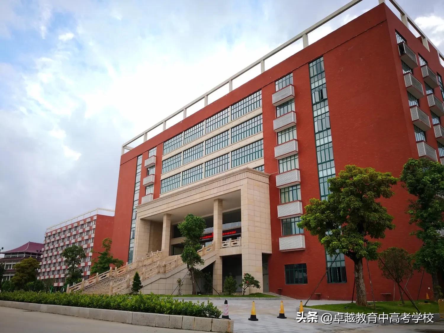 艺考生有哪些重点大学可以考,广东湛江艺术学校有什么专业