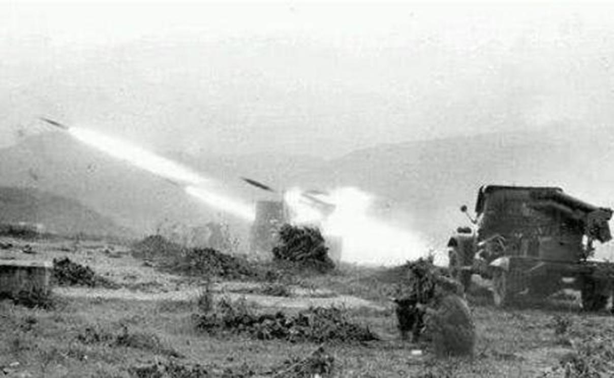 揭秘1984年中越炮战，半天打光1万发炮弹，*弹子**比炮弹值钱