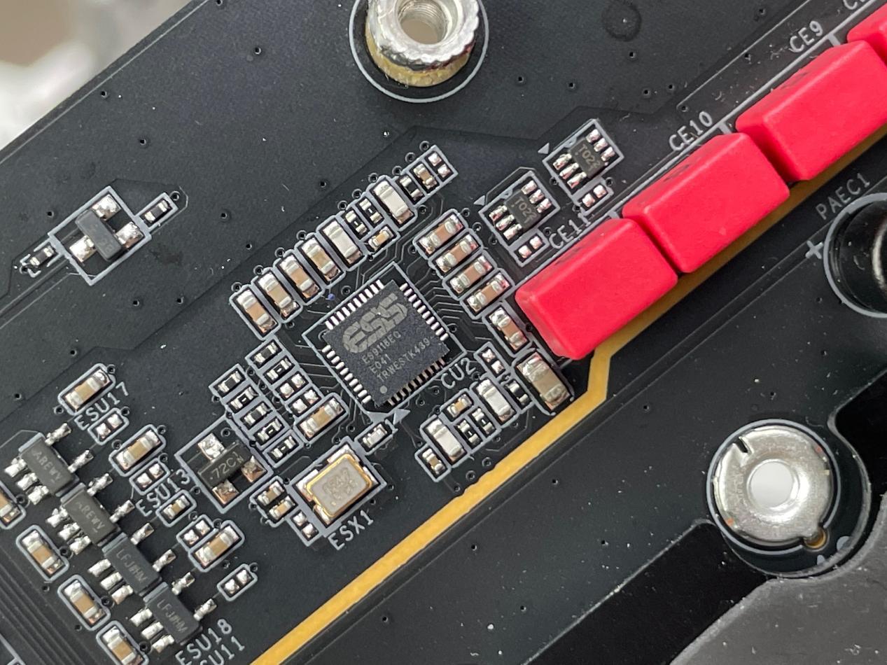 z790技嘉小雕和超耐久主板区别,技嘉超级雕主板z790搭配什么显卡