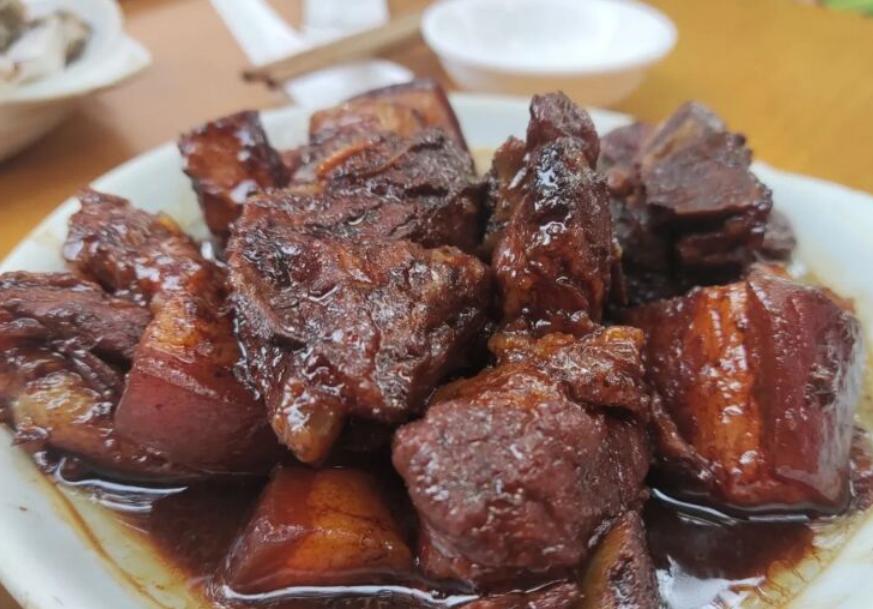 山东女孩去餐厅吃饭,山东女孩光顾自家饭店