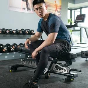 毕业典礼上老师泪奔,毕业典礼老师都哭了学生们也哭了