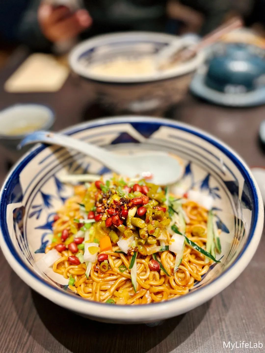 在3000+一晚的酒店吃泡面，澳门半日游耗尽电量...这个春节不一般