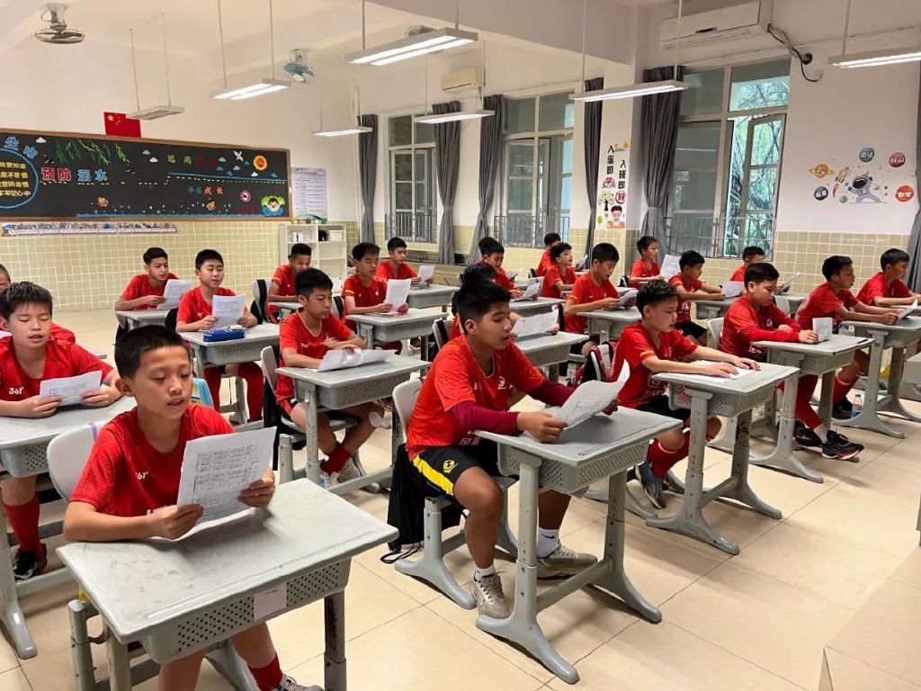 恒大足球学院校长,2012年恒大足校校长是谁