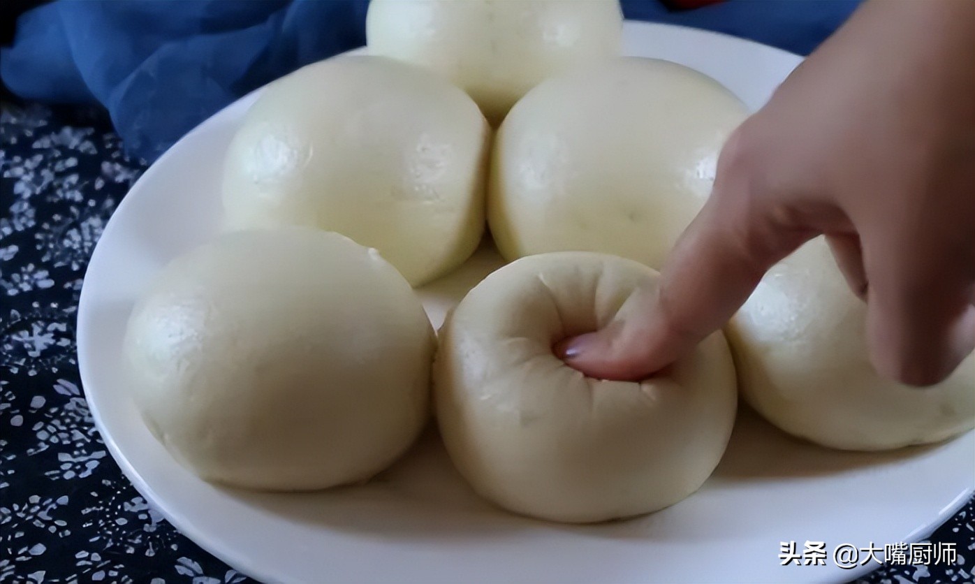 蒸馒头直接放酵母粉不冲开可以吗,蒸馒头直接放碱