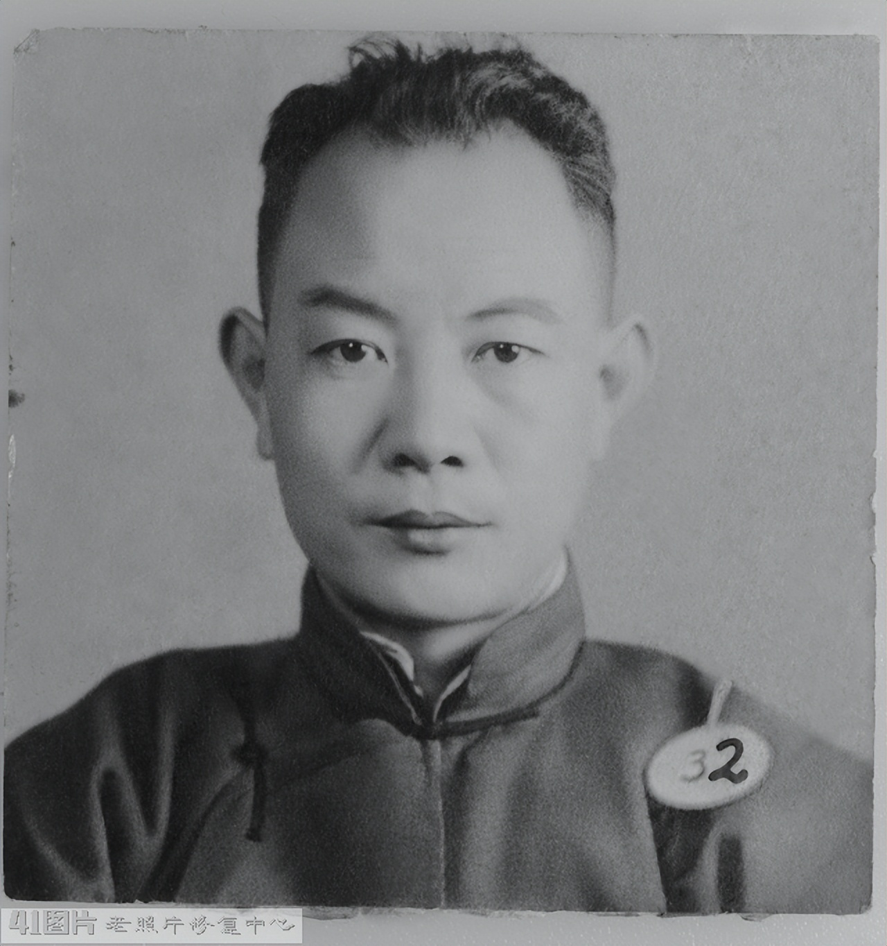 自动软件辅助，高质量修复民国借书证上老照片