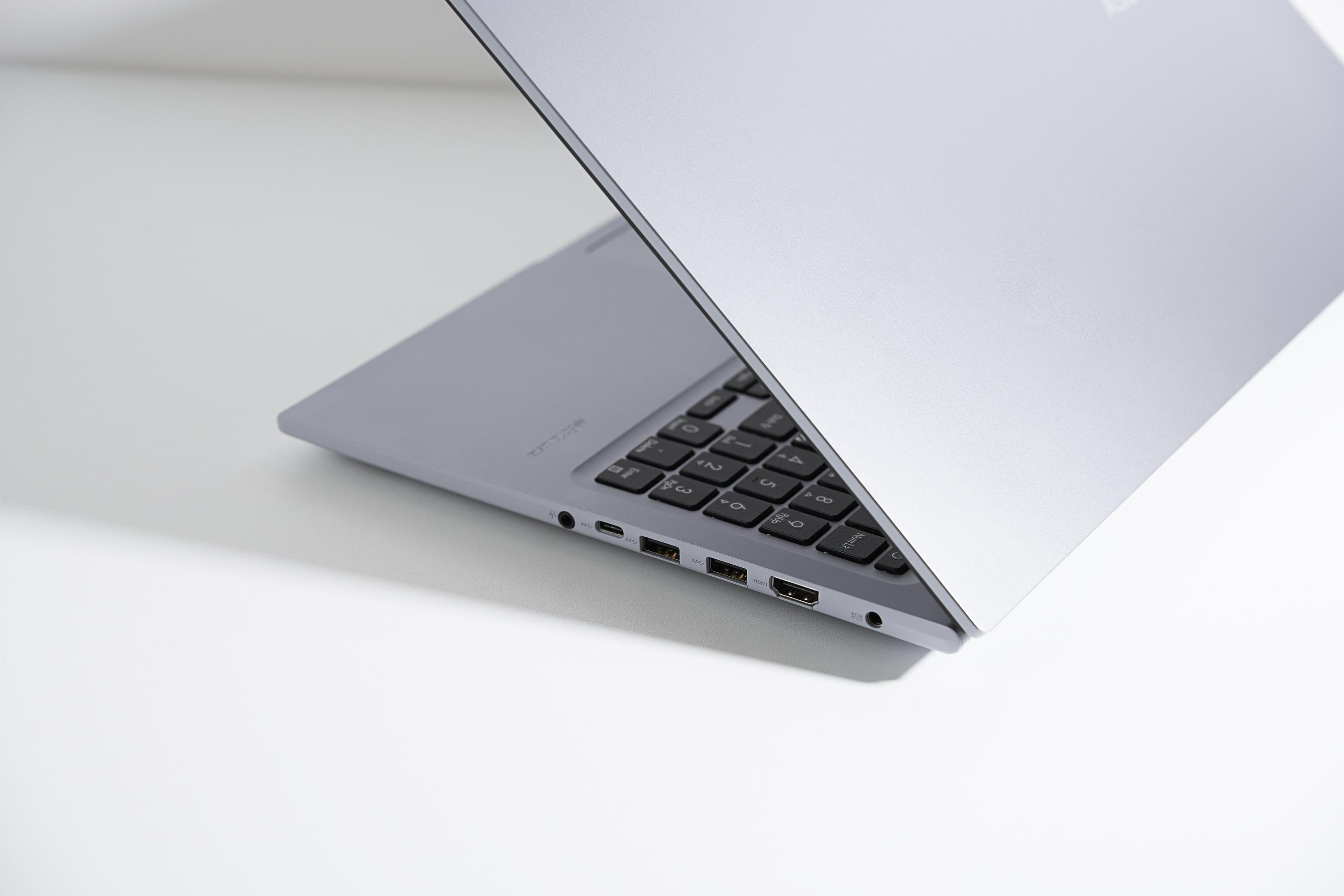 华硕无畏15办公本2023款值得入吗,高性能笔记本推荐华硕无畏15