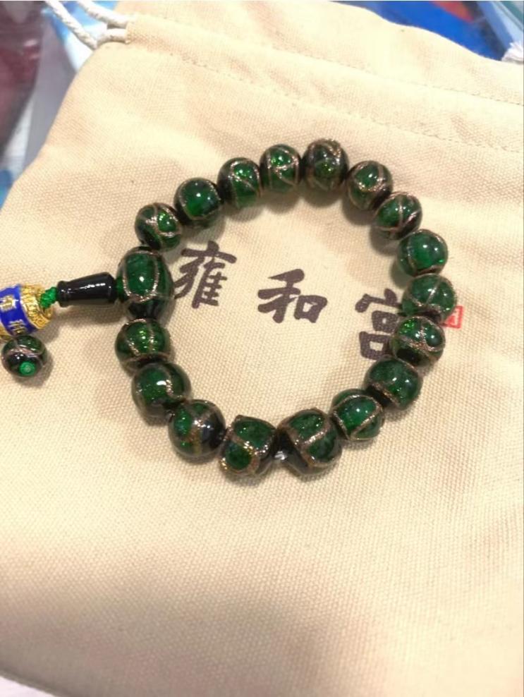 鐒﹁檻鐨勫勾杞讳汉鑱氶泦鍦ㄩ泹鍜屽,鐒﹁檻鐨勫勾杞讳汉