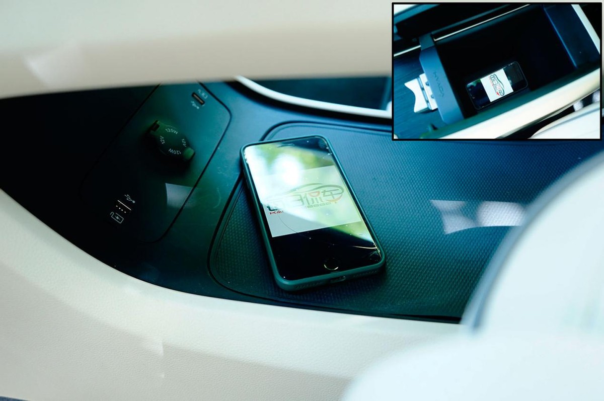 新岚图梦想家试驾白色款,2024款新岚图梦想家实际油耗测评