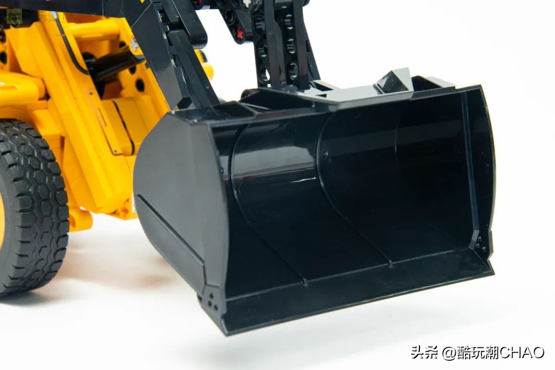 森宝积木三一重工系列拼搭视频,森宝积木三一重工吊车拼装视频