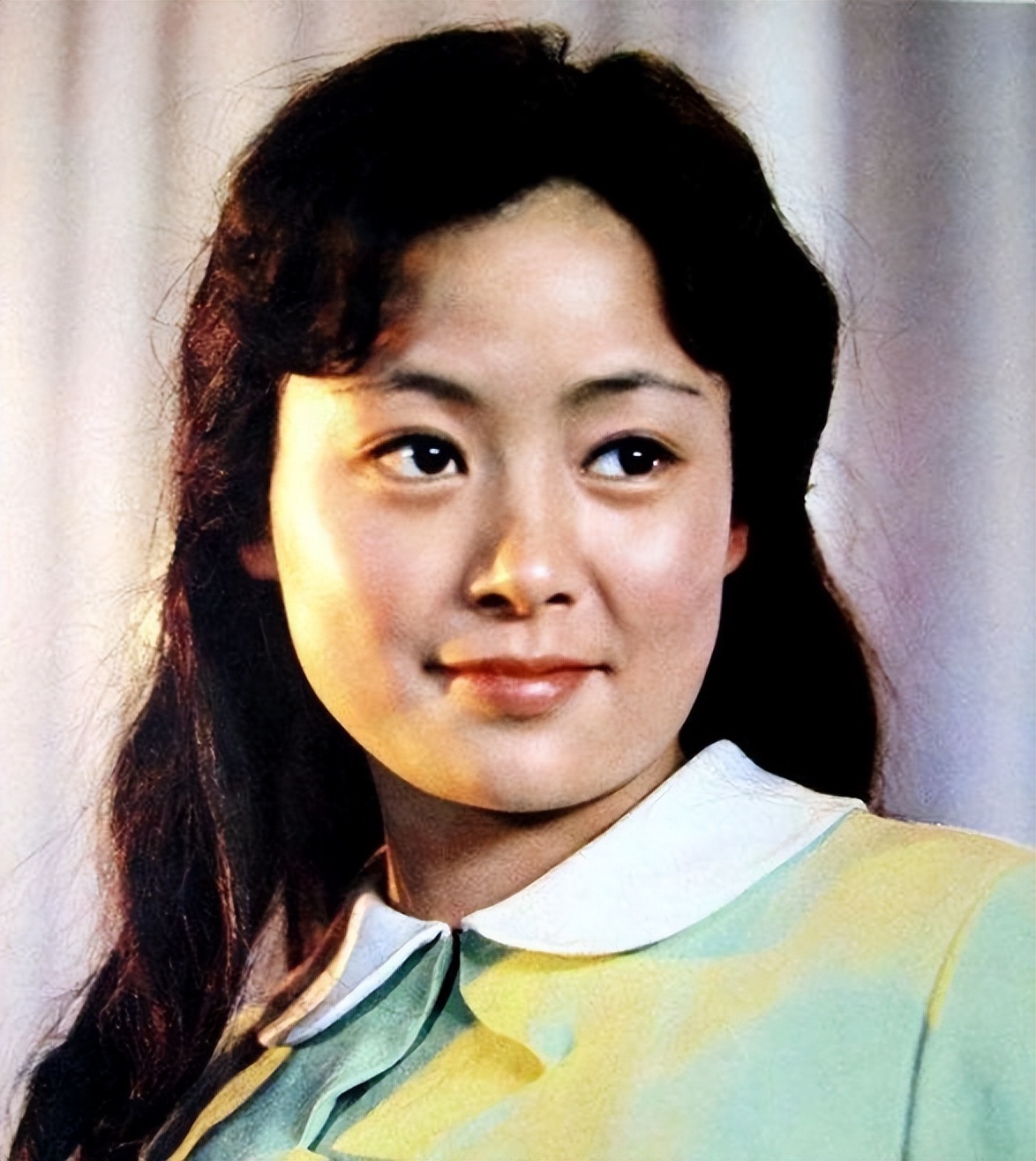 庐山恋主角张瑜现状,庐山恋张瑜现状如何