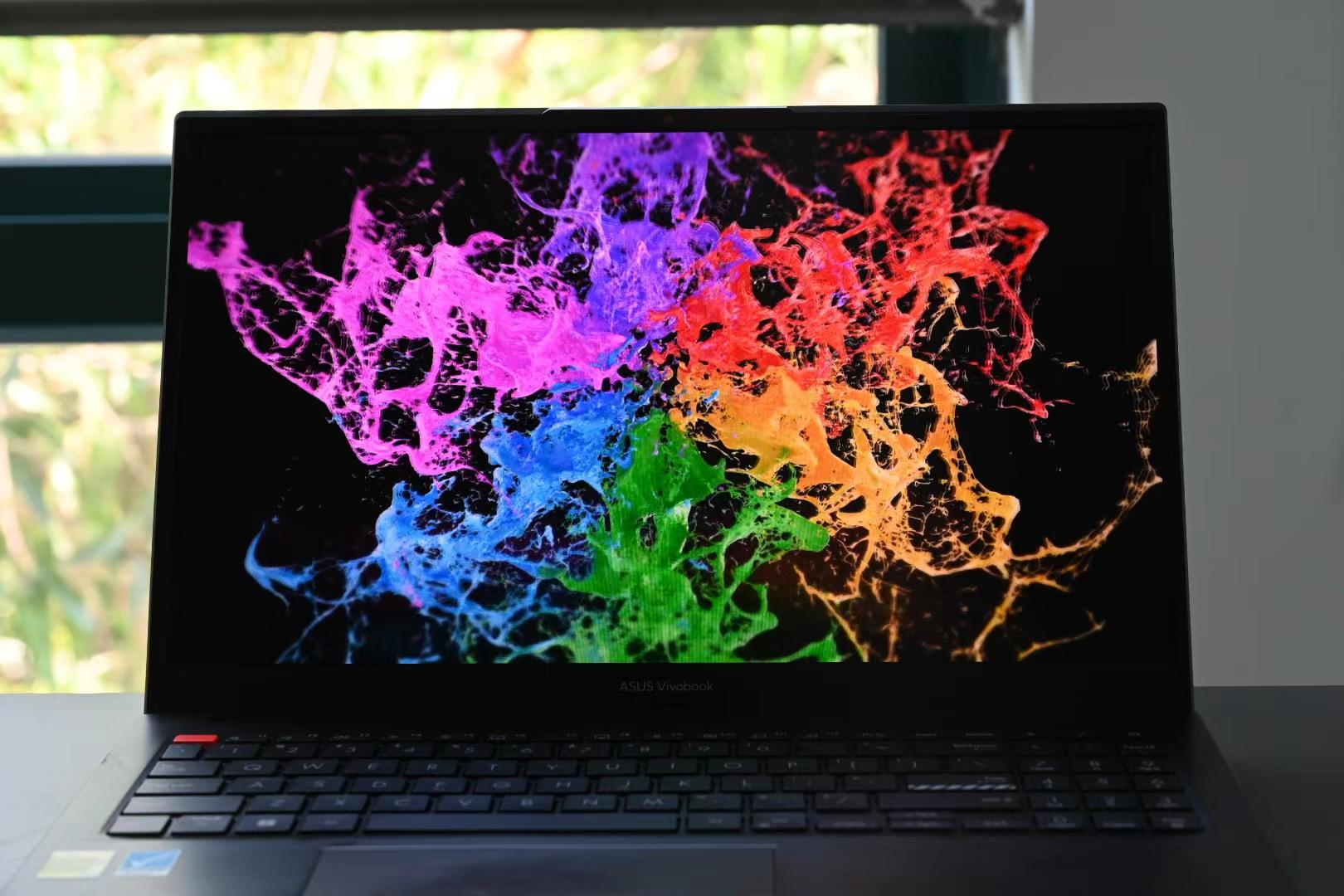 笔记本oled屏幕和lcd屏幕哪种好,笔记本屏幕oled好还是lcd好