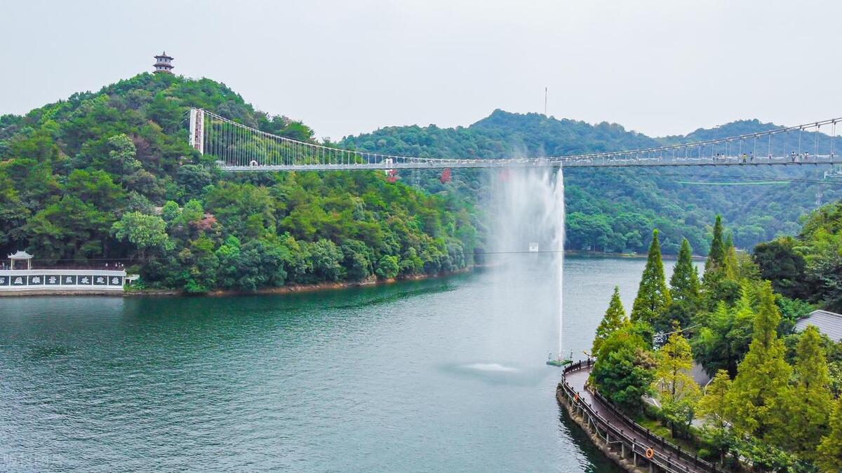 长沙旅游必去的景点有哪些,长沙有什么值得推荐的旅游景点