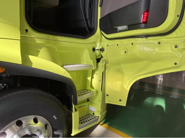 大运重卡v9自动挡操作方法,大运v9重卡新款内饰