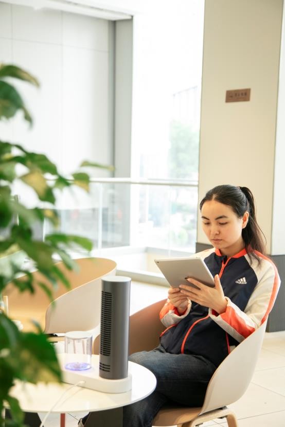 夏天降温神器随身携带空气加湿器,电风扇加湿器家里专用