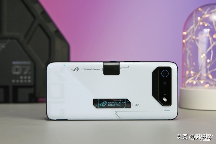 rog游戏手机7和7pro有什么区别,rog7pro游戏手机测评