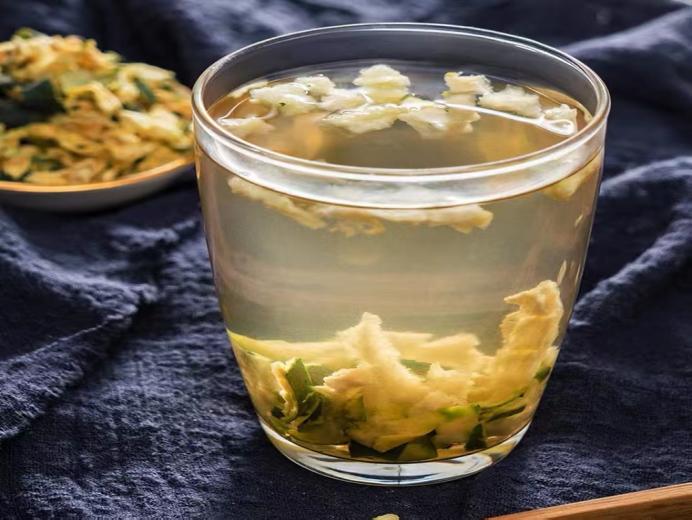 立秋少吃葱姜蒜应多吃什么,立秋后少吃的四大食物