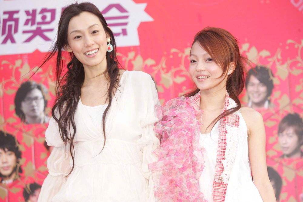 娱乐圈的真实姐妹情你get到了吗,娱乐圈最感人的姐妹情