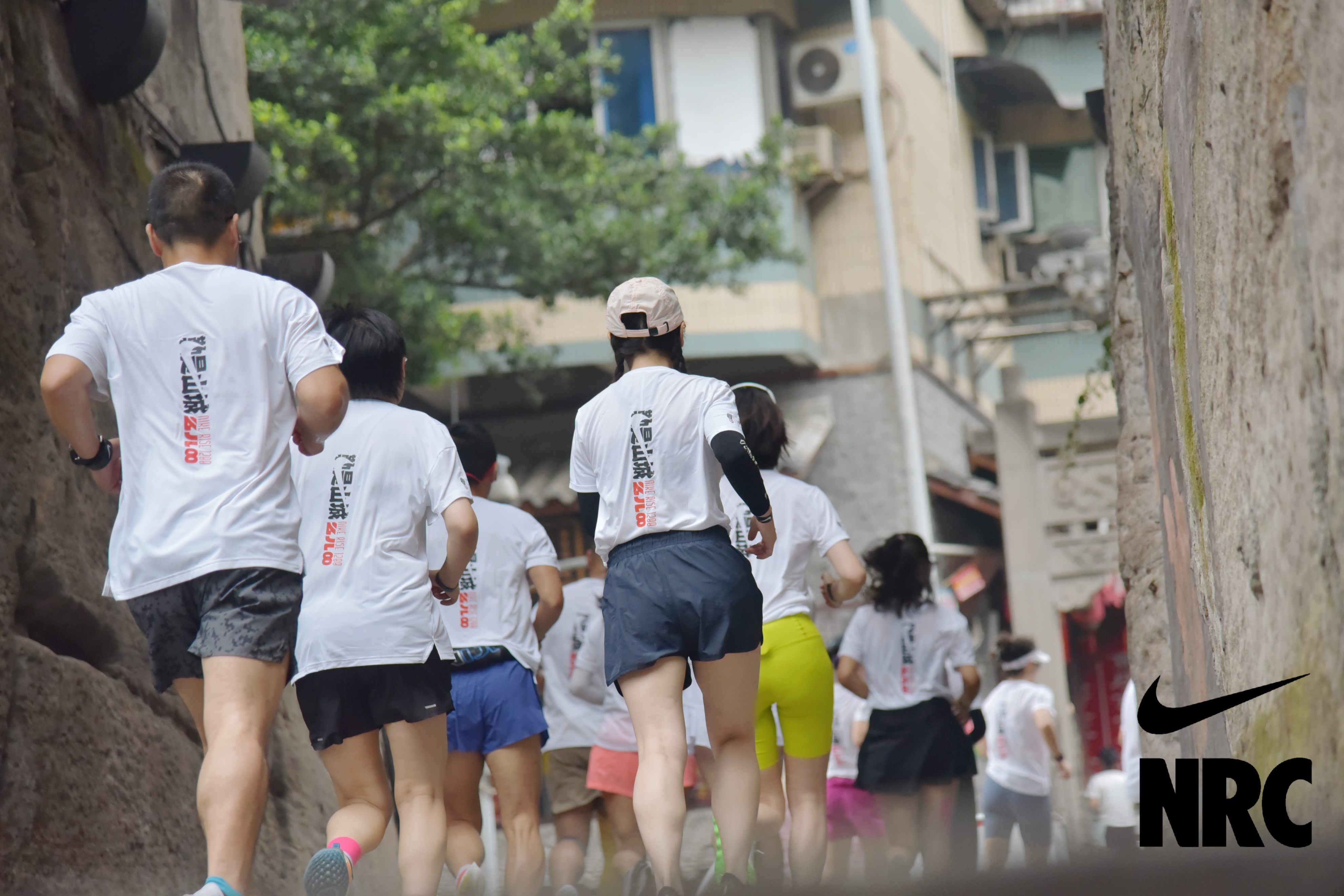 耐克概念店成都,劲浪耐克门店