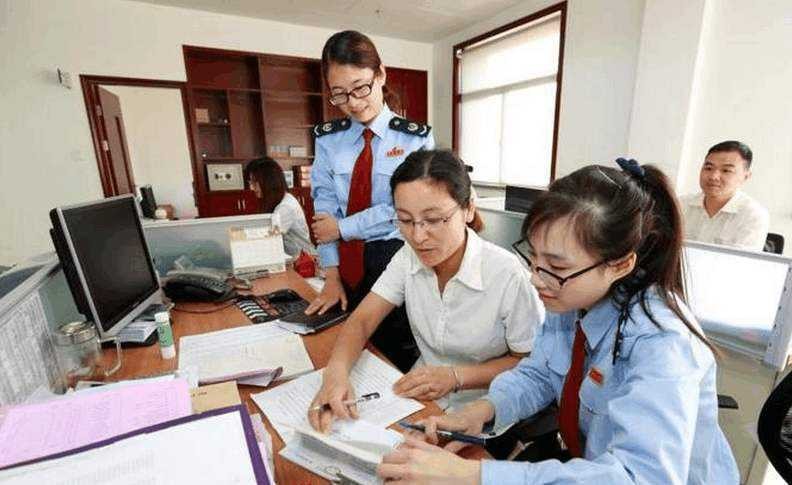 事业单位一个月三千的工资够用吗,事业单位一年到手五万待遇怎么样