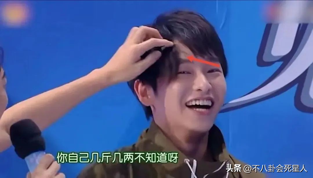 郑少秋沙溢周杰伦,郑少秋摘假发