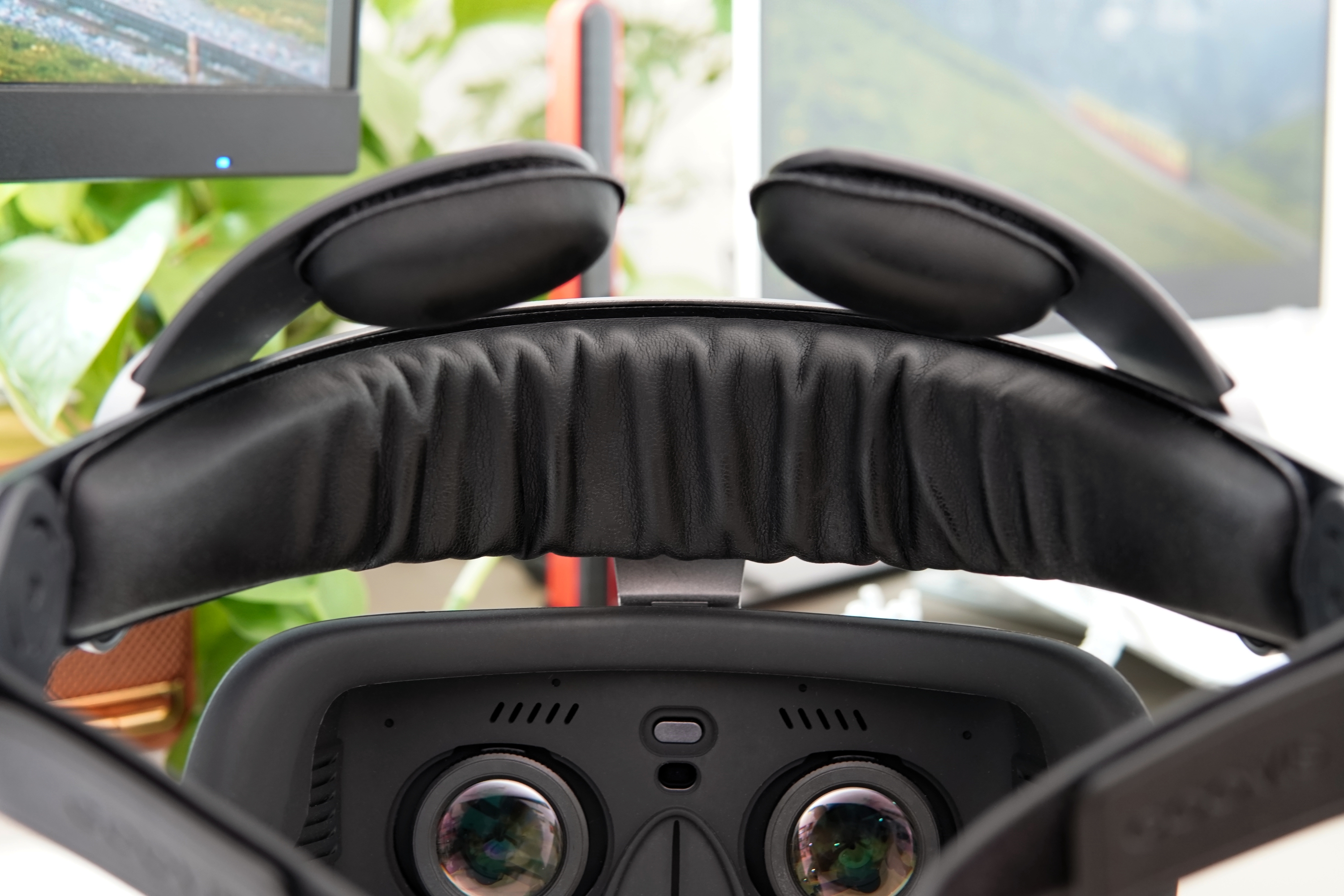 IMAX观影体验更胜VR，裸眼3D巨幕—GOOVISG3Max影院级高清头显