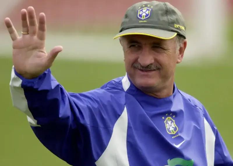 强如球王也会翻车，国家队主帅真是足坛最难的工作？