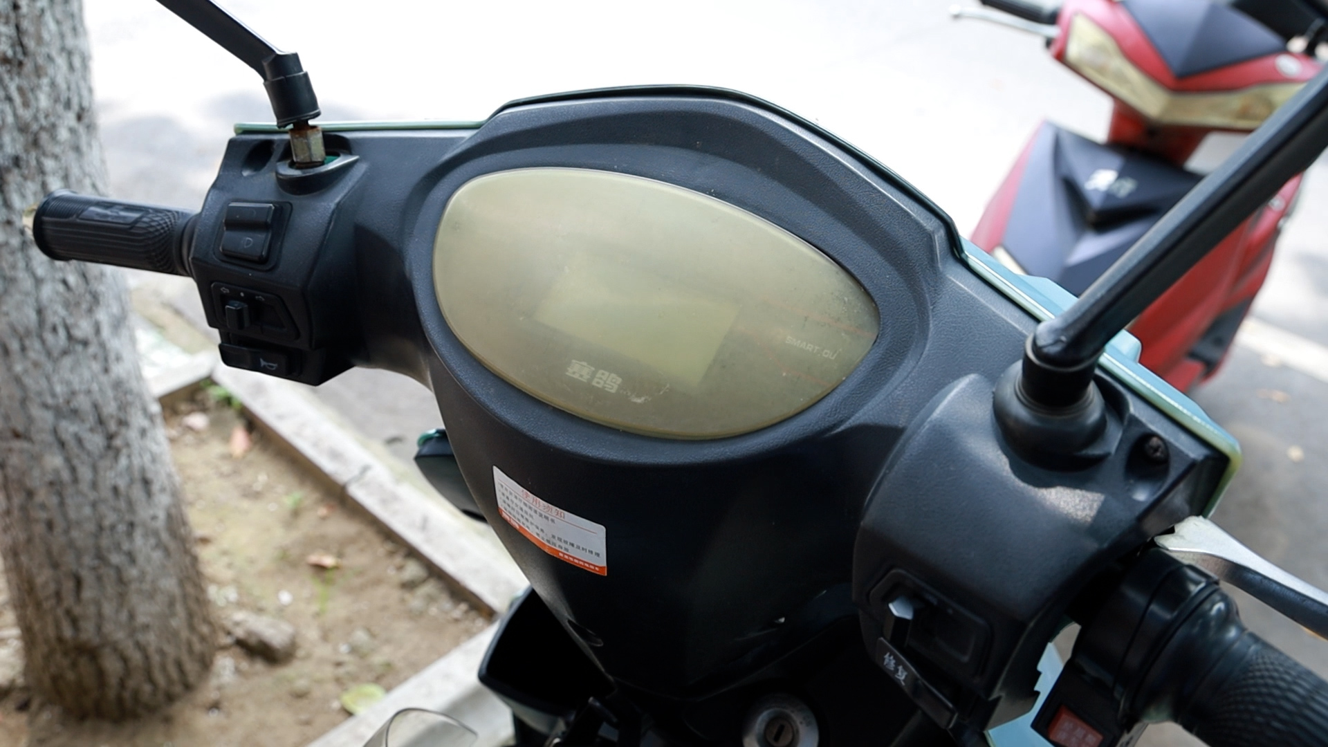 电动车仪表罩子发黄小妙招,电动车仪表发黄怎么处理