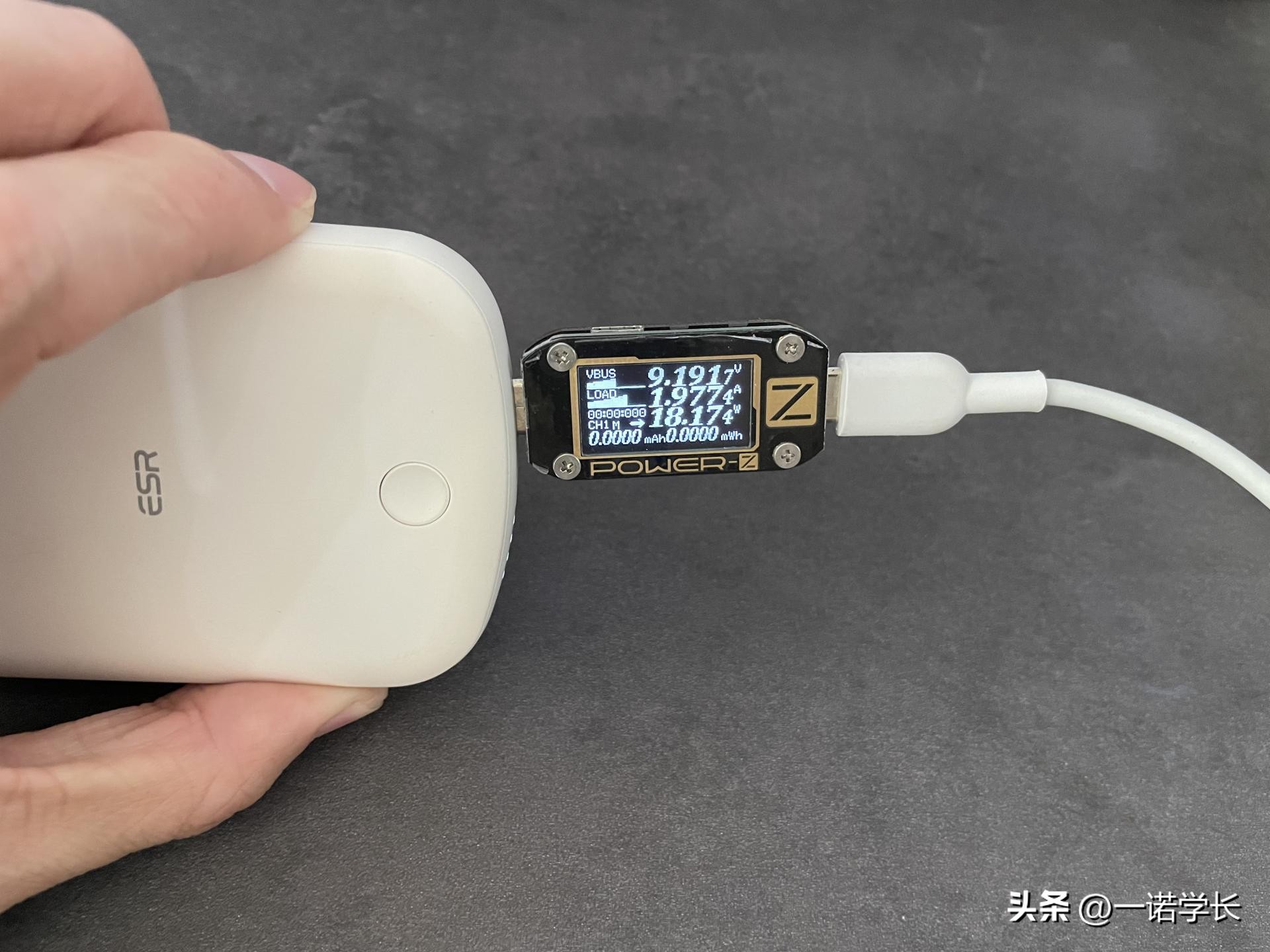 magsafe原装磁吸充电宝值得购买吗,第三方苹果magsafe磁吸充电宝推荐