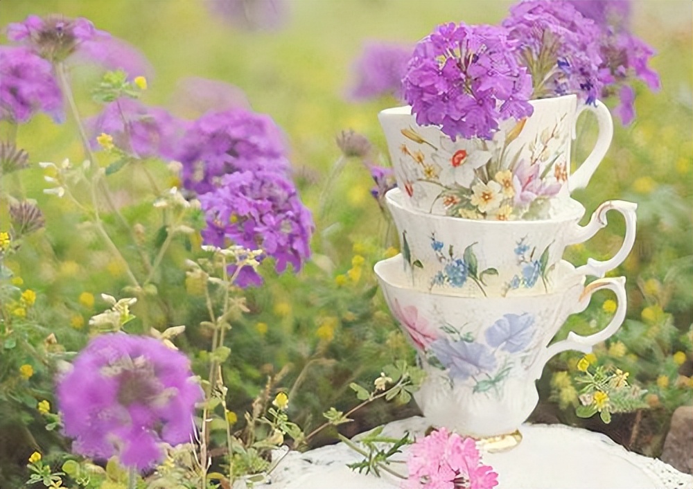 我的难过谁能懂呢伤感句子,心情难过的说说霸气短句