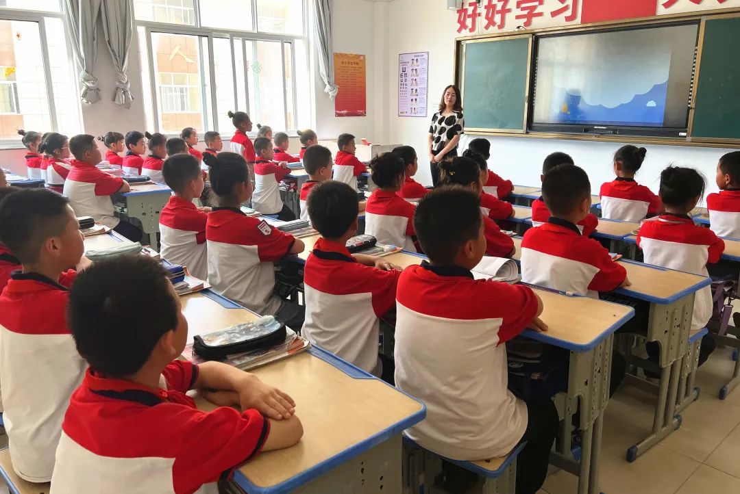 创建国家义务教育优质均衡发展县|走,到黄龙县第二小学看一看!