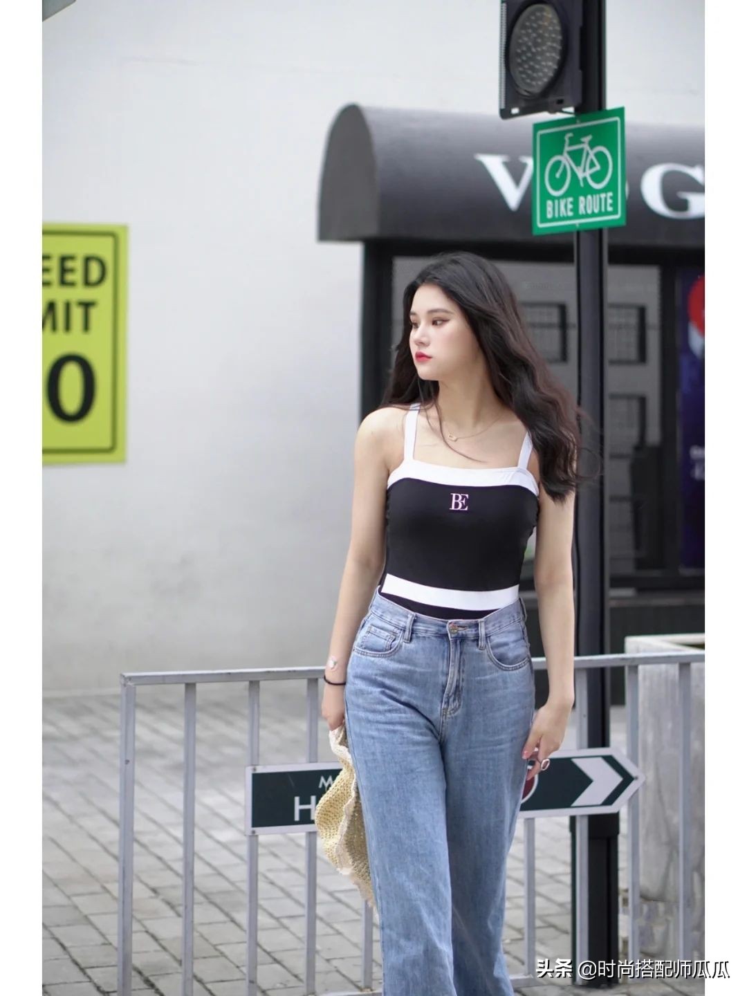 泳衣遮腿裤子怎么搭配,泳衣搭配裤子外穿