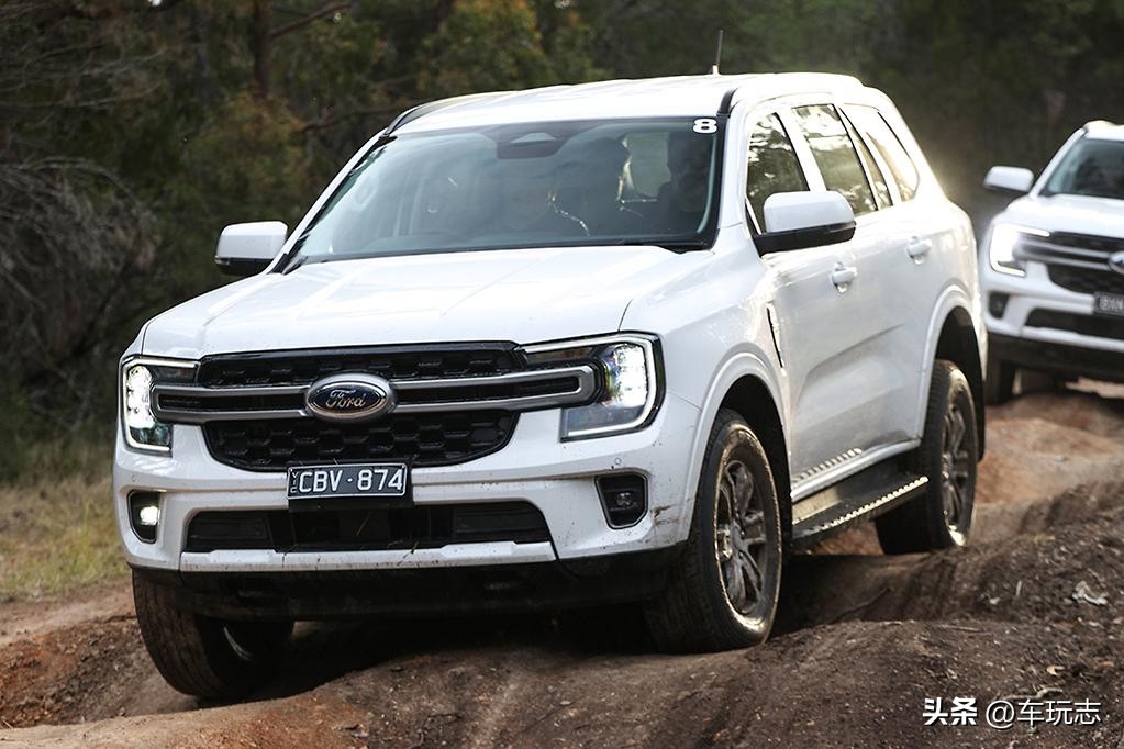 everest福特撼路者2023尺寸,福特全新撼路者海外试驾