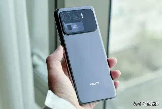 小米新旗舰机为什么那么难抢,小米旗舰机为什么降价那么厉害