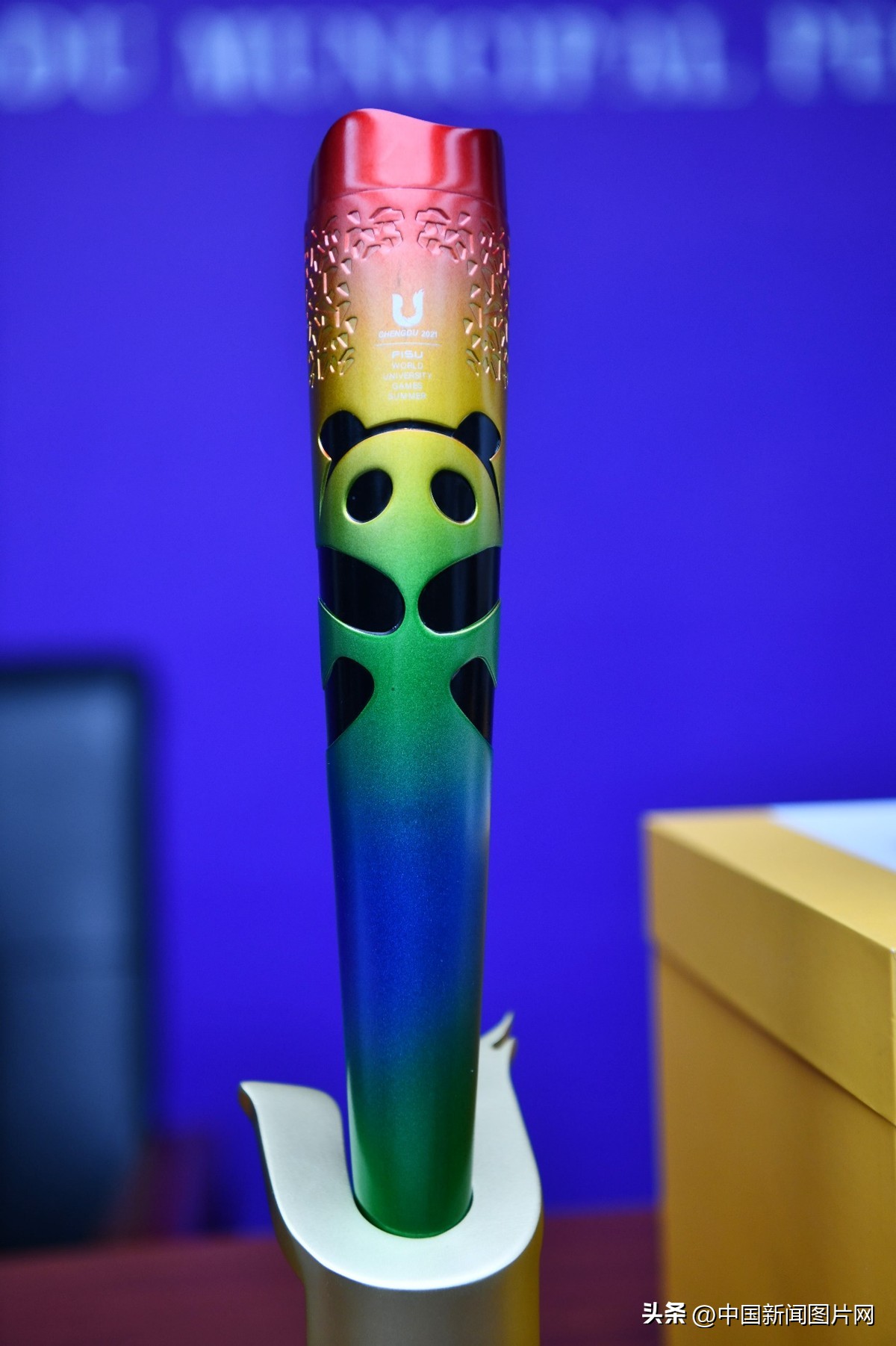 成都大运会吉祥物会徽元素的含义,成都大运会吉祥物奖牌火炬亮相