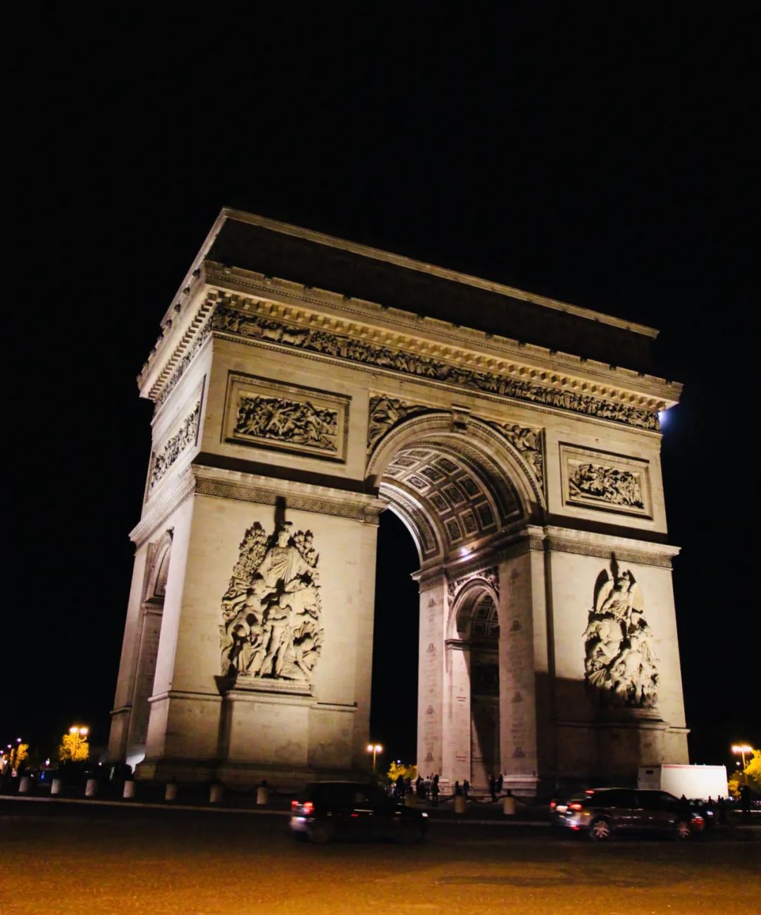 开车去欧洲第29集：抵达巴黎，沪C开到埃菲尔铁塔其实是个巧合！