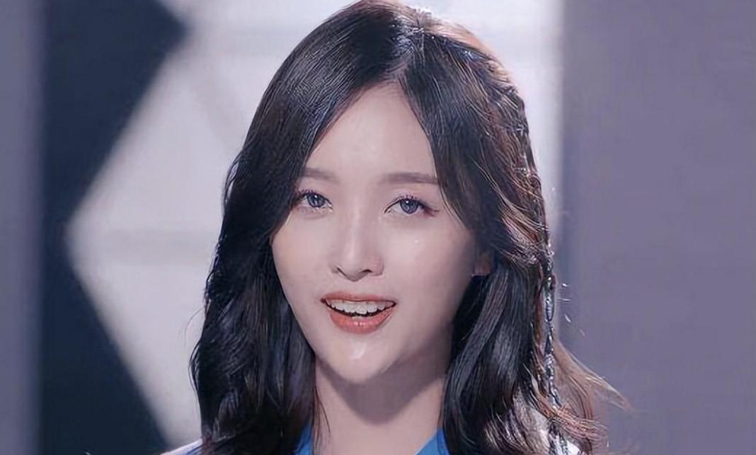 假下巴对决！谁的能戳死人，谁的下一秒就飞出去，谁的越整越残？