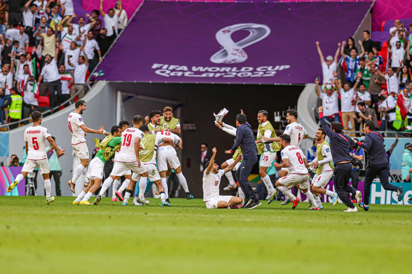 亚洲强队伊朗不敌英格兰,亚洲之光伊朗绝杀