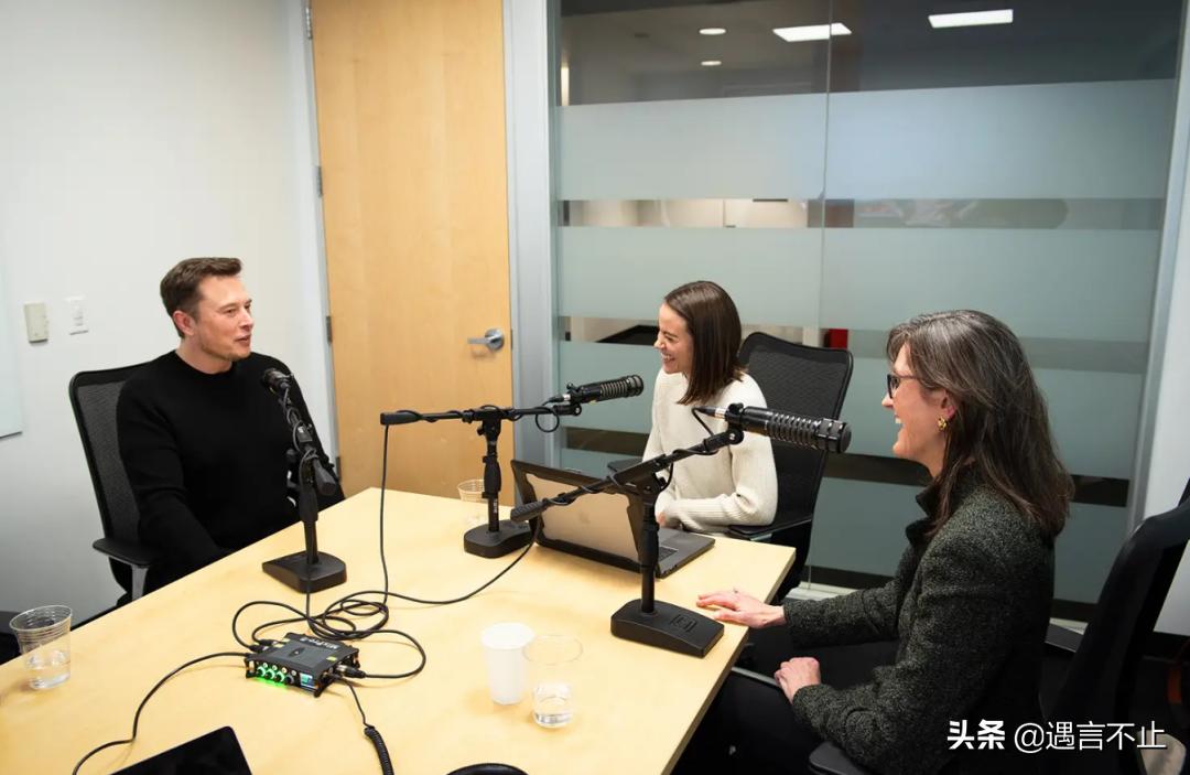 57岁封神，65岁翻车，女股神木头姐是被风吹上天的猪？