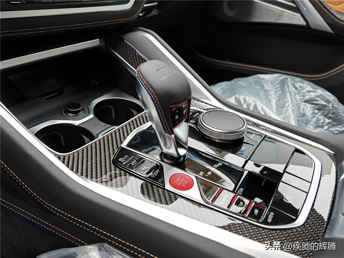 22款宝马x6m,22款宝马x6老款改新款