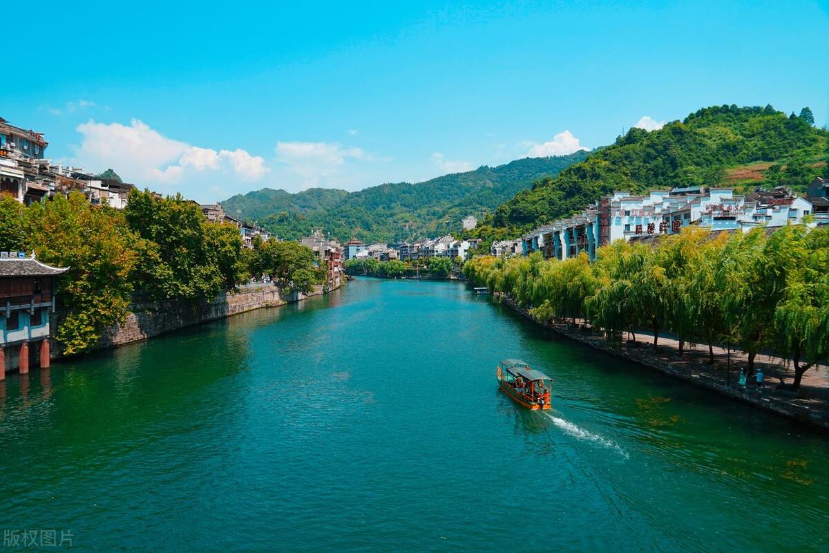 贵州十大旅游景点地图全图,去贵州玩必去的景点推荐一下