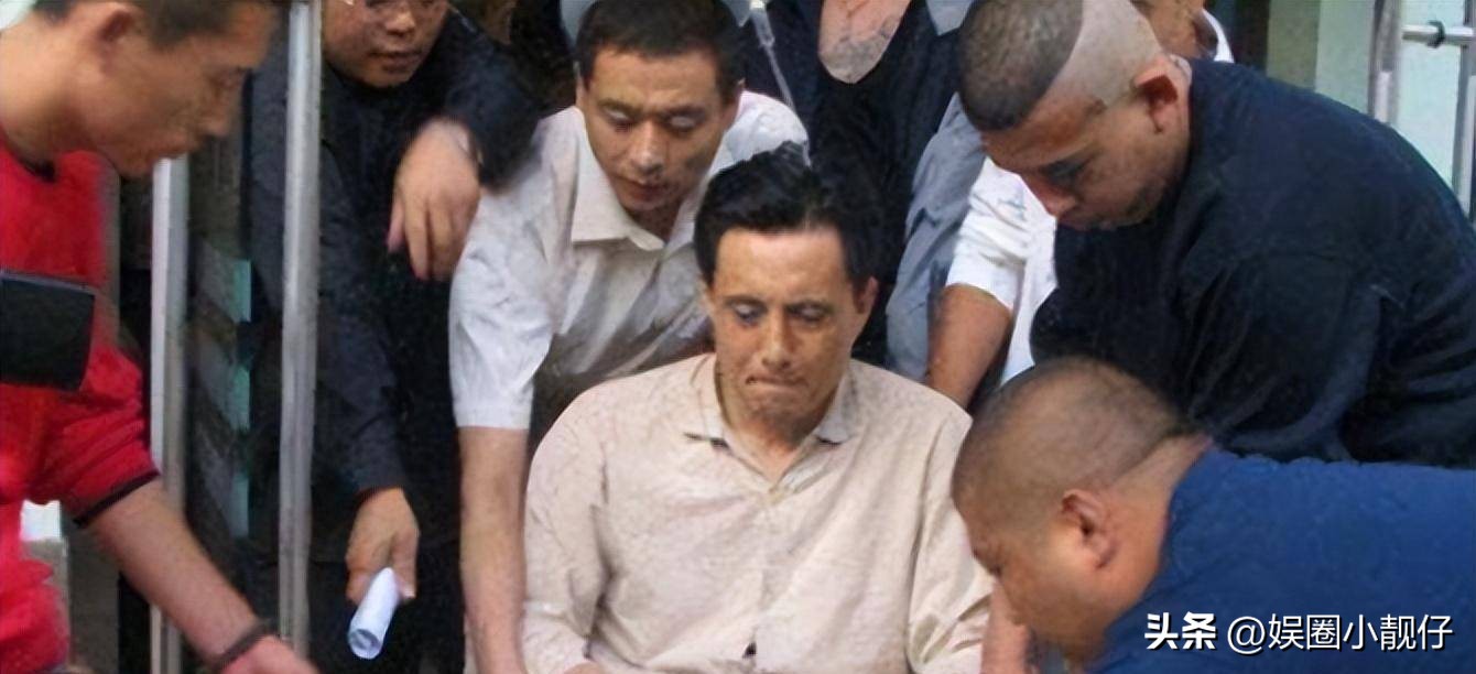 殴打揩油强迫，演员让人胆颤的假戏真做，是真敬业还是借戏霸凌？