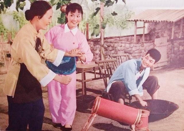 李谷一和前任丈夫结婚几年,李谷一与现任老公有子女吗