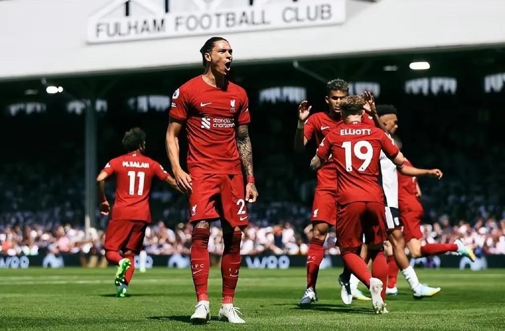 预测曼城4:1胜利物浦,联赛杯曼城0-2南安普顿