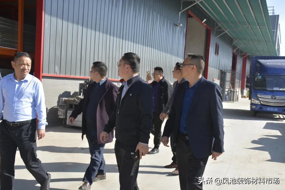 山东华建铝业集团铝合金家具,山东华建铝业集团生产车间