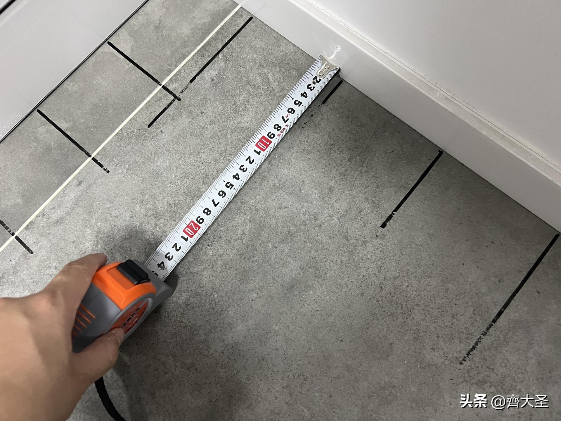 扫地机器人拖地震动和旋转哪种好,机器人旋转拖地和震动拖地