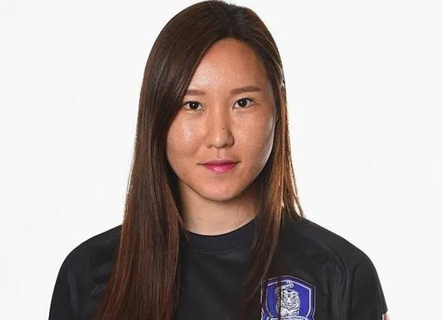 韩国女足门将金正美哪年入选女足,韩国女足门将金正美图片写真