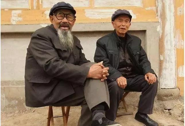 坟前长竹意味着什么预兆,为什么坟前长竹需迁坟