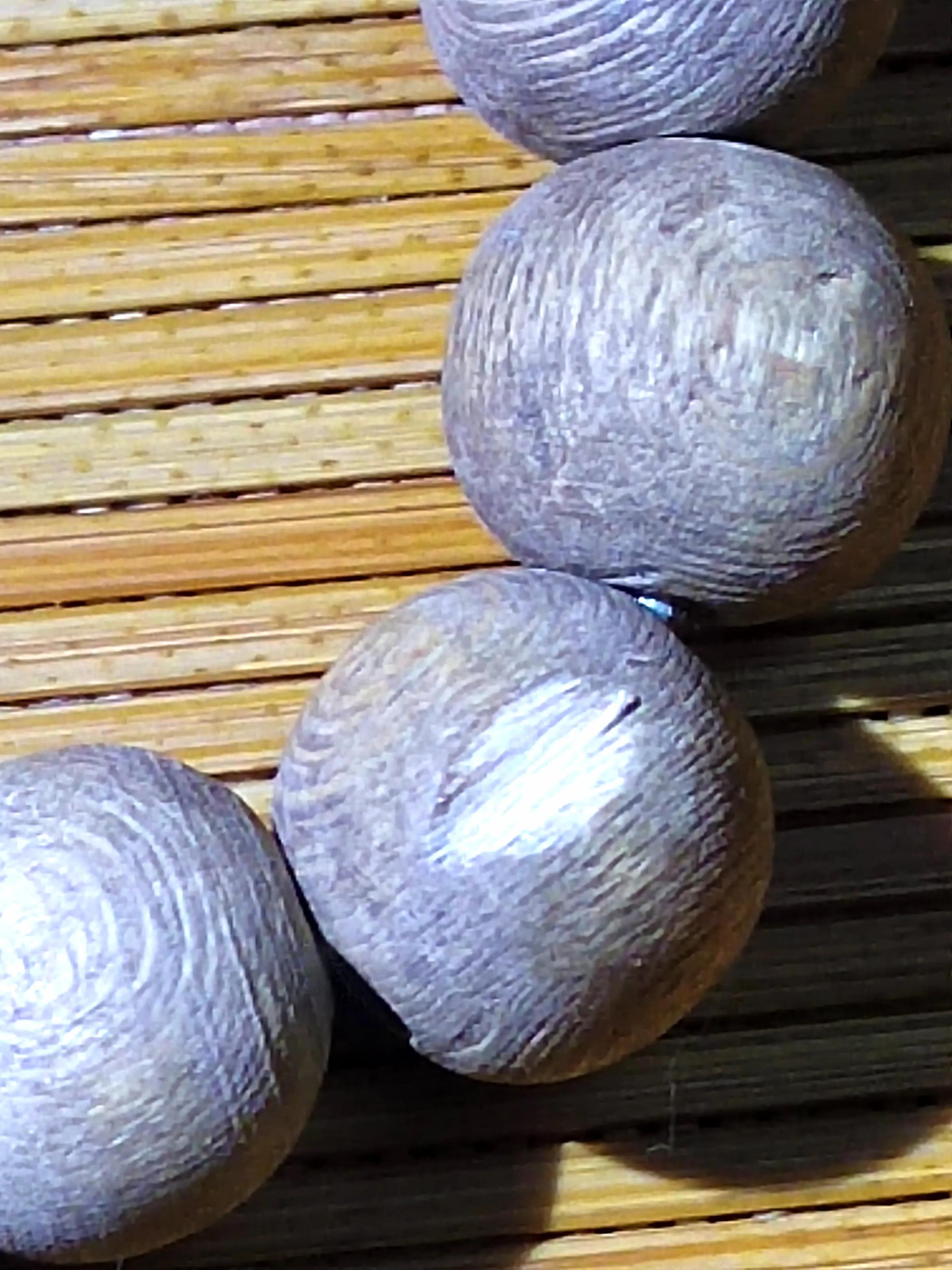 沉香中的白奇楠图片,白奇楠沉香与黑奇楠沉香层次